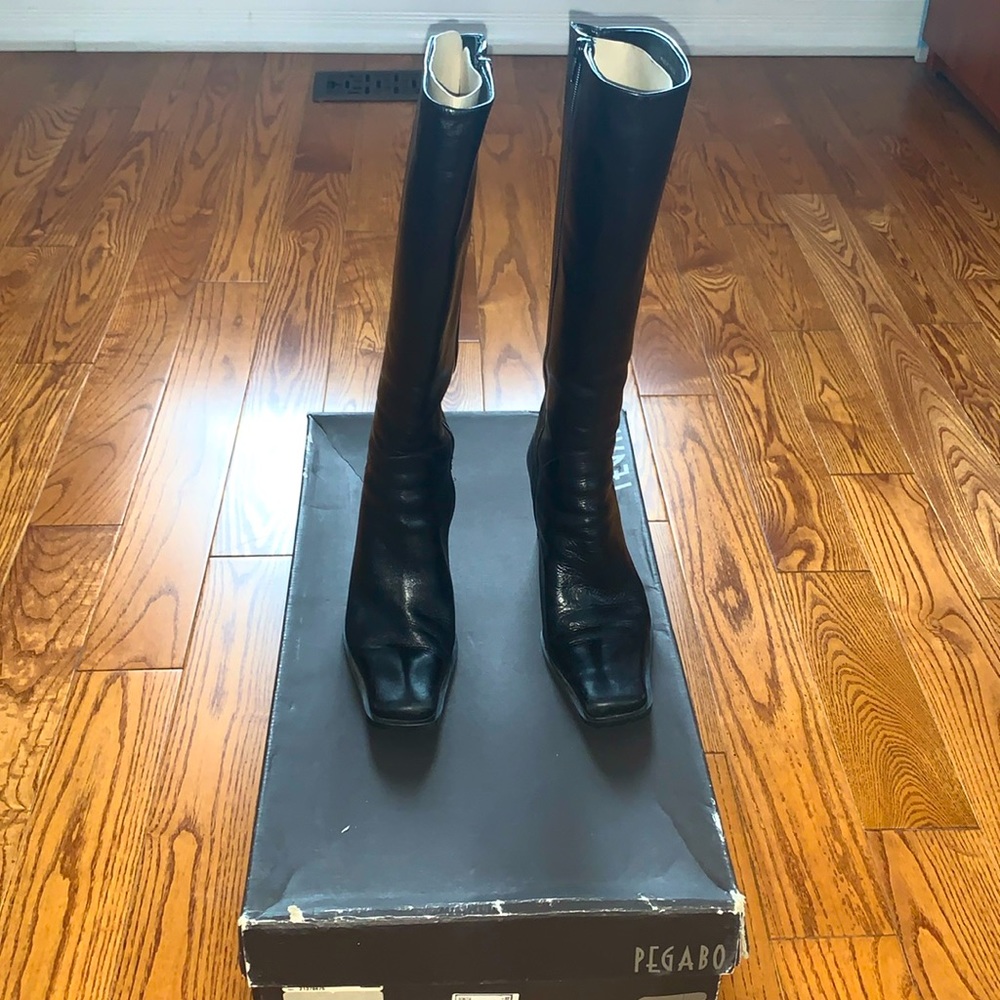 Pegabo Knee High Boots